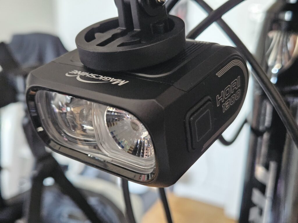 Magicshine Hori 1300 Bikepacking Lampe bikepacking-hamburg.de